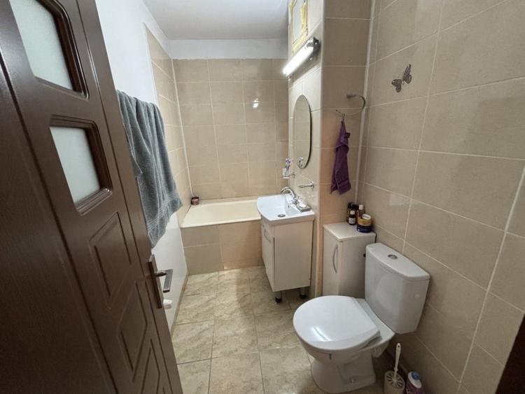 Apartament cu 3 camere decomandat în Iancului