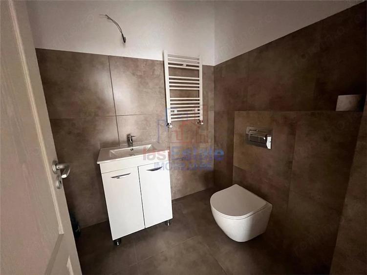 Spațiu comercial, de 108 mp, în Filiași