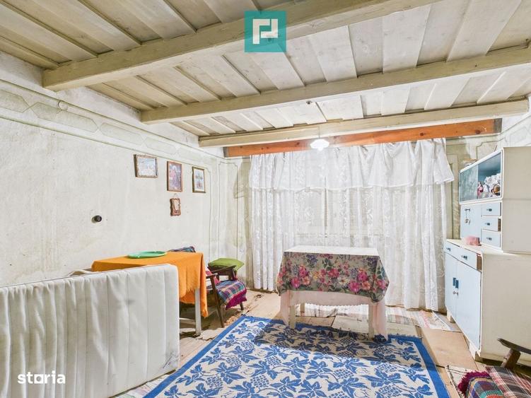 Casă cu 4 camere cu Teren 1461 Mp în Central
