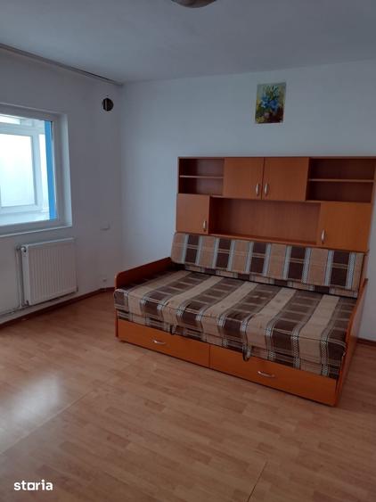 Garsonieră decomandată în Mărășești