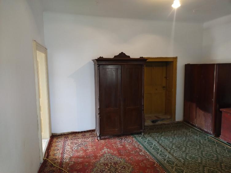 Casă individuală cu 5 camere cu Teren 1200 Mp în Archita
