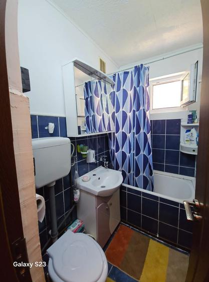 Apartament cu 2 camere semidecomandat în Noua