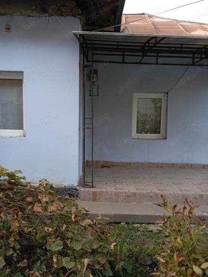 Casă cu 2 camere în Coțofenii din Dos