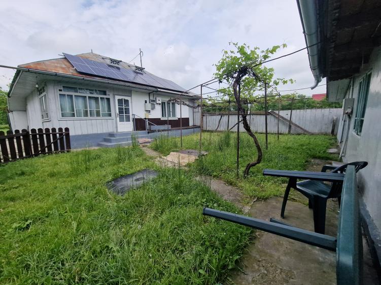 Casă individuală cu 3 camere cu Teren 9603 Mp în Topolița