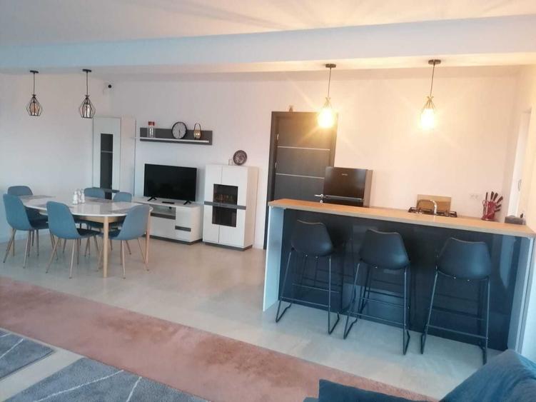 Casă cu 4 camere decomandat cu Teren 600 Mp în Exterior Vest