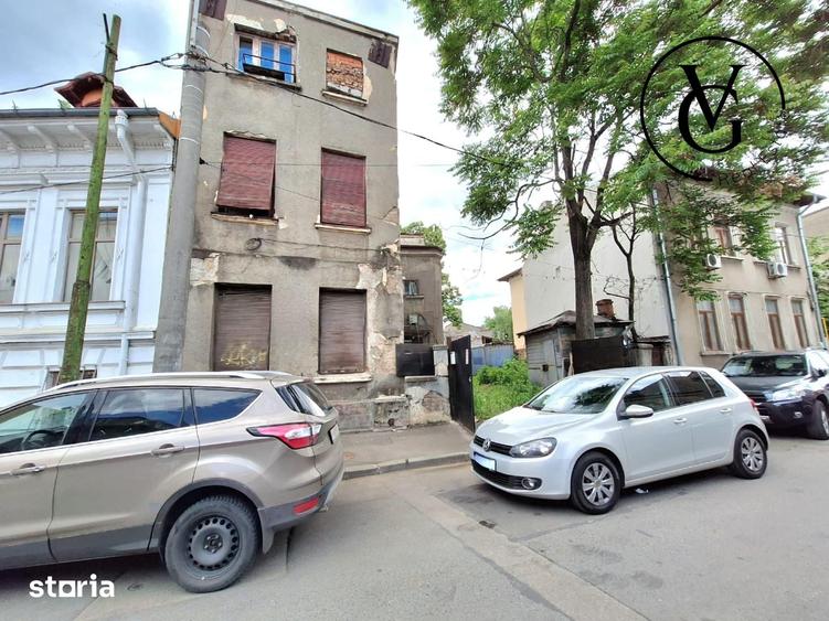 Casă cu Teren 586 Mp în Centrul Civic