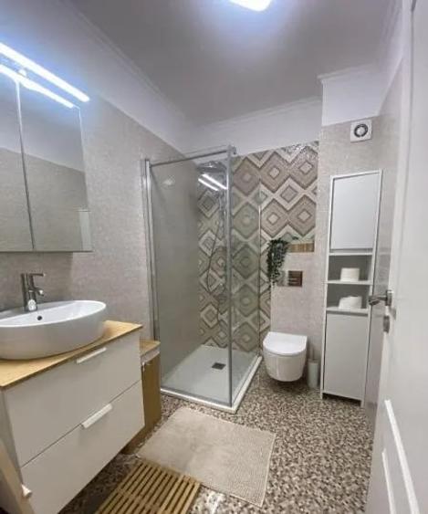 Apartament cu 2 camere decomandat, mobilat în Domenii