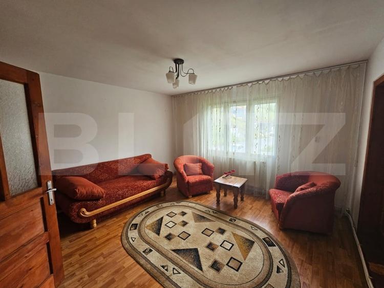 Casă individuală cu 4 camere cu Canalizare în Câmpeni