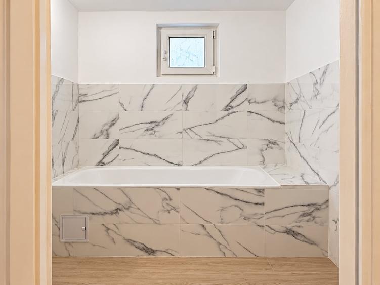 Apartament cu 3 camere decomandat în Dristor