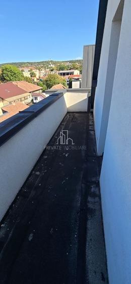 Apartament cu 4 camere decomandat în 7 Noiembrie