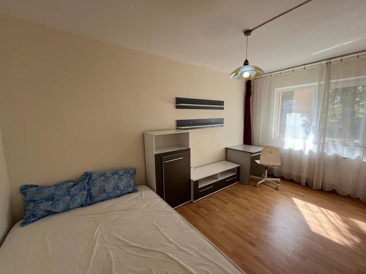 Garsonieră decomandată în Complex Studențesc