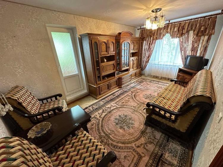 Apartament cu 3 camere în Constructorilor