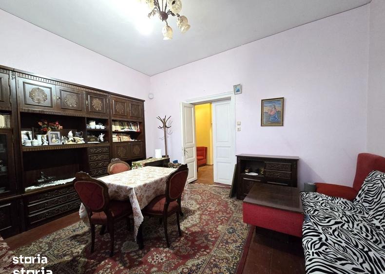 Casă cu 3 camere cu Teren 169 Mp în Central