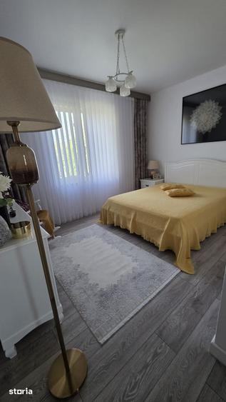 Casă cu 4 camere cu Teren 500 Mp în Corbeanca