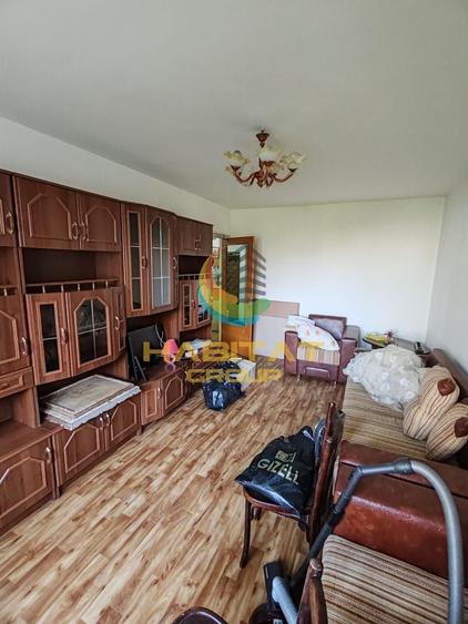Apartament cu 3 camere decomandat în Dristor