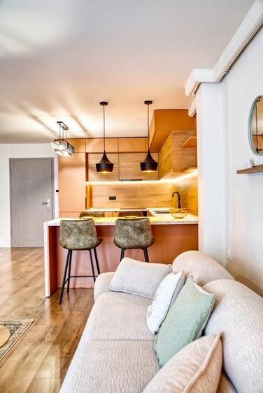 Apartament cu 2 camere semidecomandat în Central