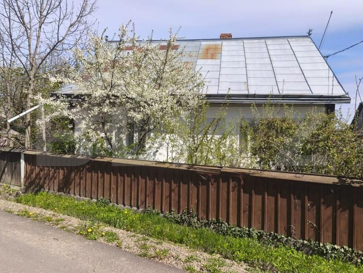 Casă individuală cu 3 camere cu Teren 1500 Mp în Negostina