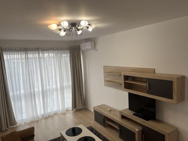 Apartament cu 2 camere decomandat în Exterior Vest