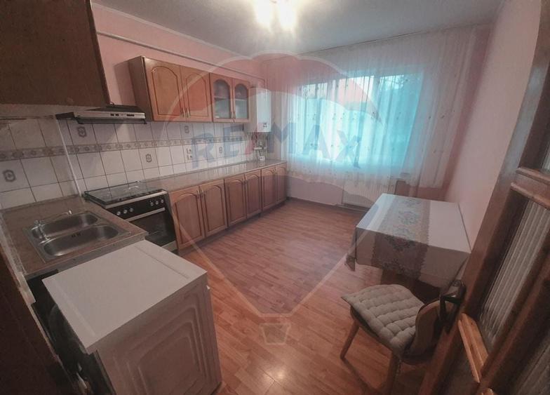Apartament cu 2 camere decomandat, mobilat în Tohanu Vechi
