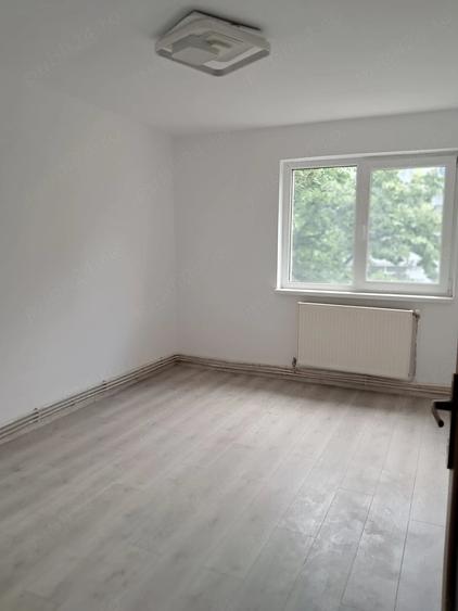 Apartament cu 2 camere semidecomandat în Obor
