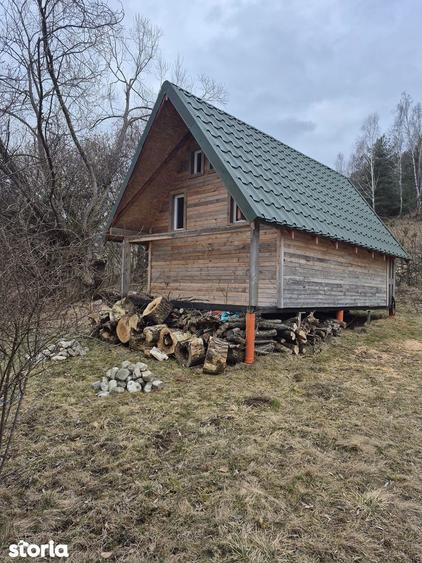 Casa de vacan?a in construc?ie, teren 5600 mp - 10