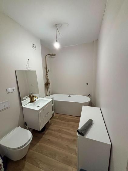 Apartament cu 2 camere decomandat în Oncea