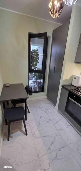 Apartament cu 3 camere în Băneasa