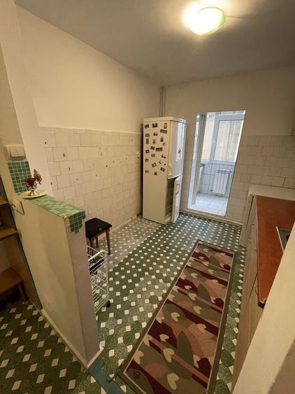 Apartament cu 2 camere decomandat în Micro 21