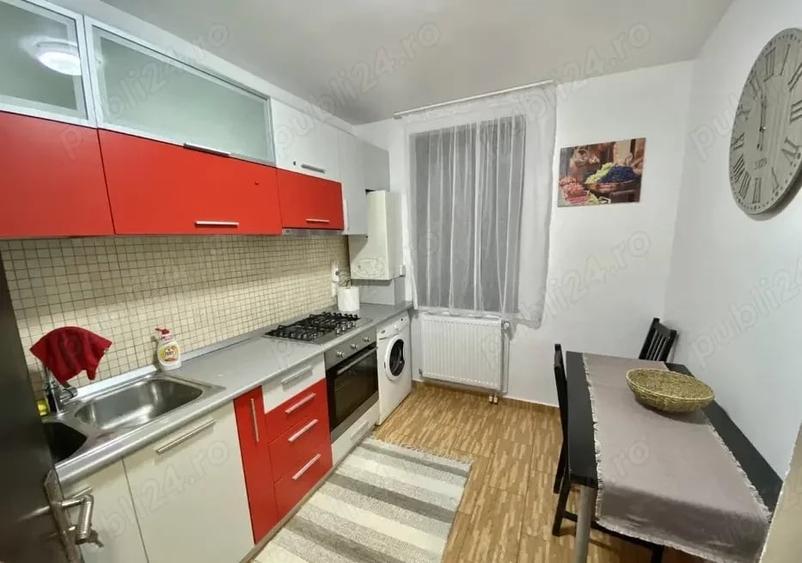 Apartament cu 2 camere semidecomandat, mobilat în Craiter