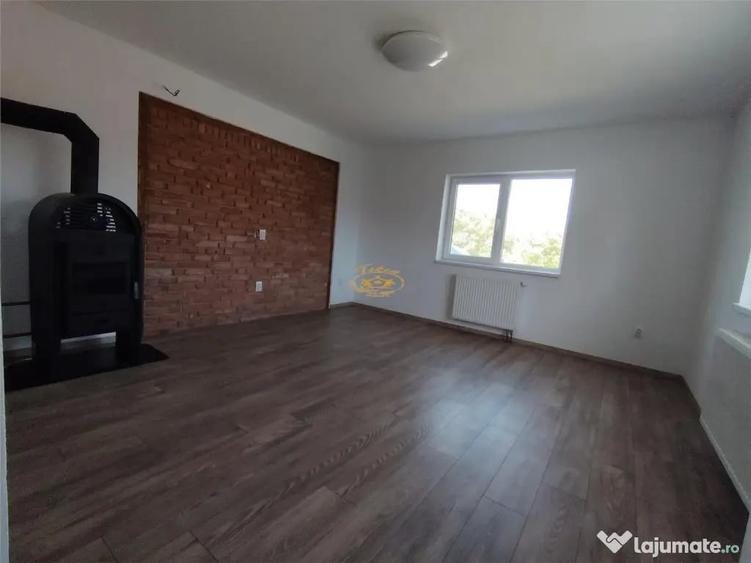 Casă cu 2 camere cu Teren 422 Mp în Vale