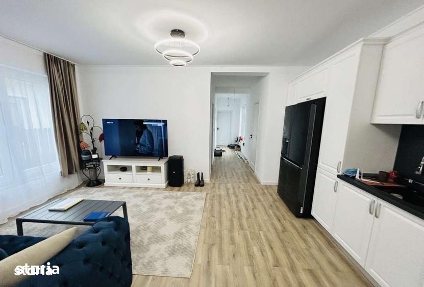 Casă cu 3 camere cu Teren 350 Mp în Central