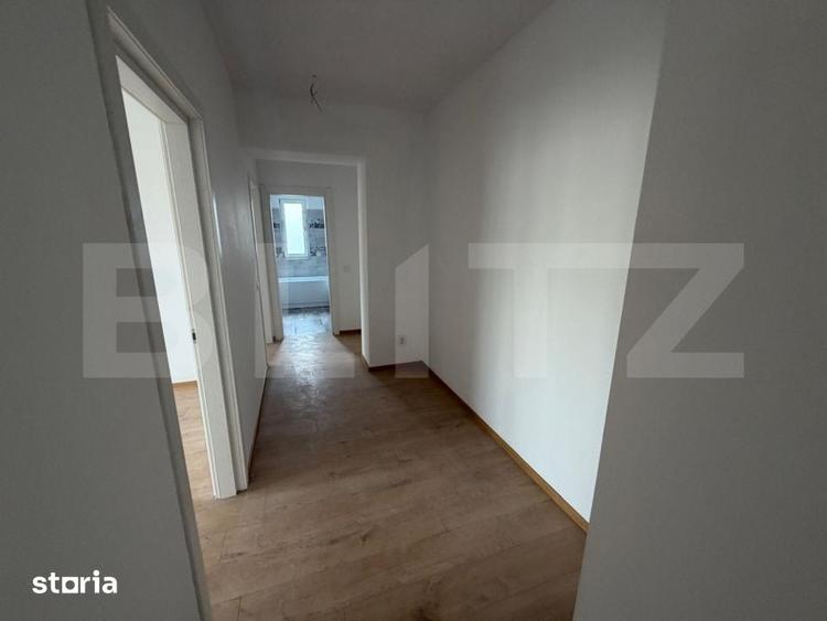 Apartament cu 3 camere în Craiovița Nouă