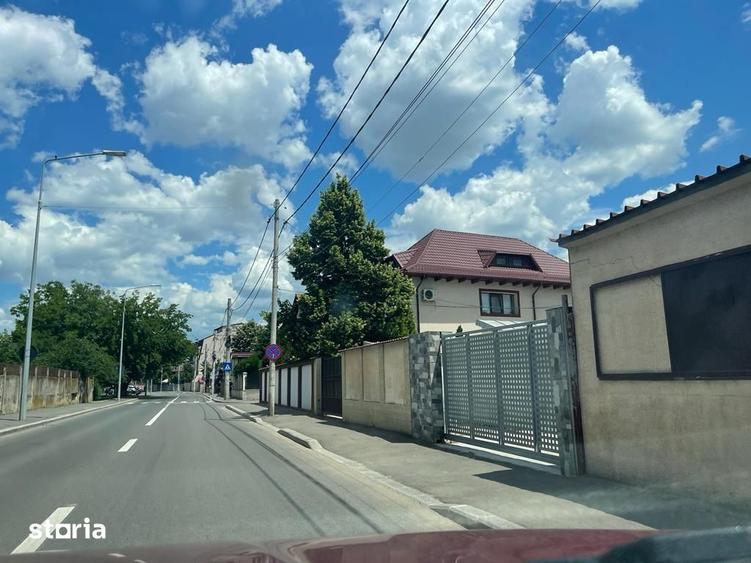 Teren de 1353 mp, în Apărătorii Patriei