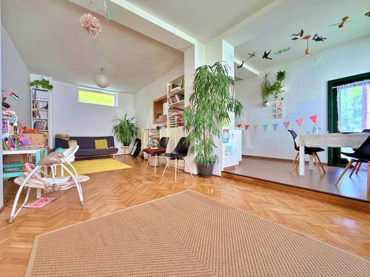 Casă individuală cu 6 camere cu Canalizare în Gruia