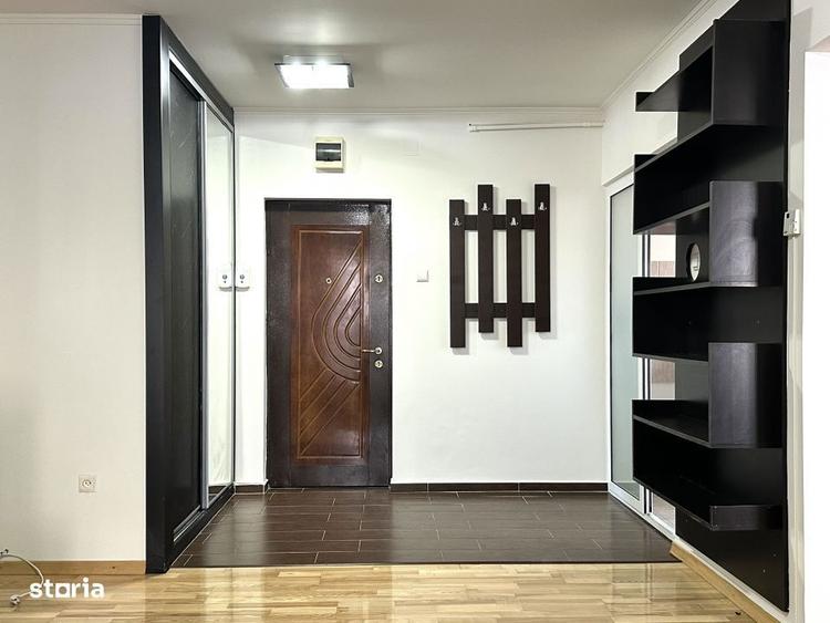 Apartament cu 2 camere, mobilat în Cetate