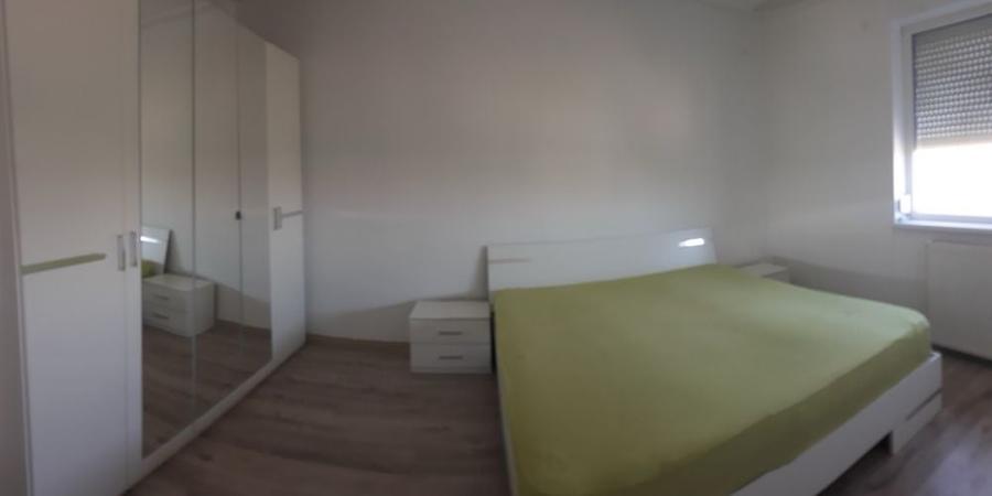 Apartament cu 2 camere decomandat în Exterior Vest