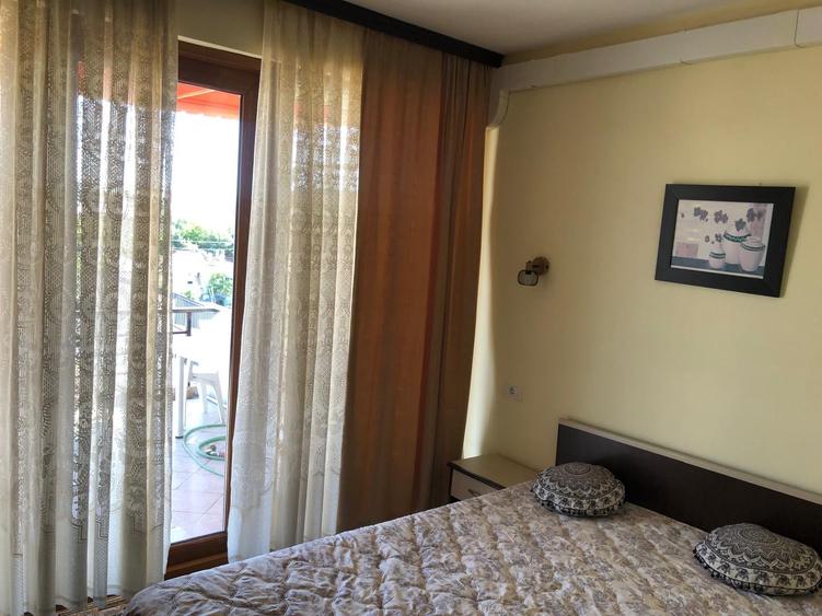 Casă cu 15 camere cu Canalizare în Delfinariu