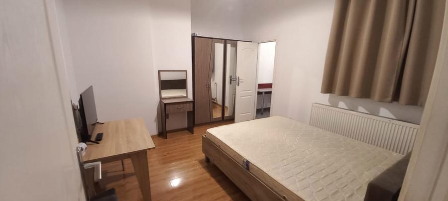 Apartament cu 2 camere semidecomandat în Cișmigiu