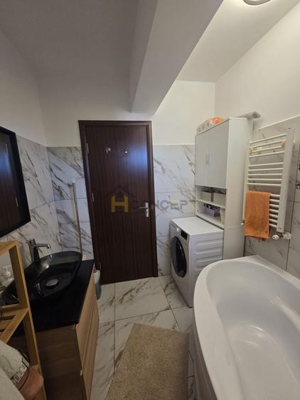 Apartament cu 3 camere decomandat, mobilat în Central