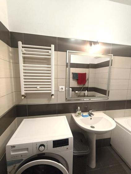Apartament cu 2 camere decomandat în Berceni