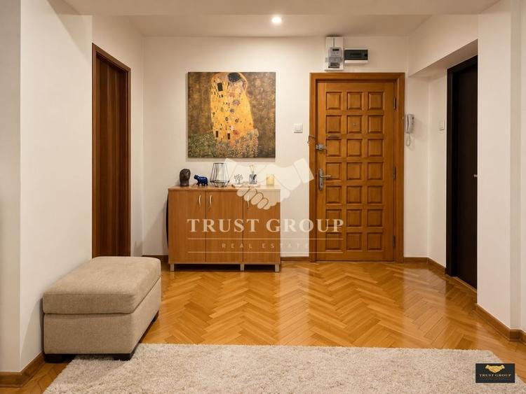 Apartament cu 3 camere decomandat, mobilat în Calea Victoriei
