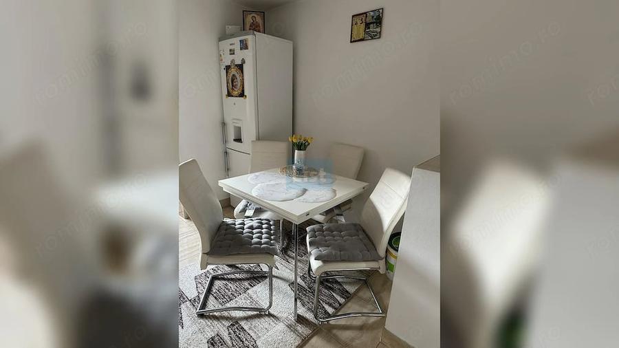 Apartament cu 2 camere decomandat în Decebal