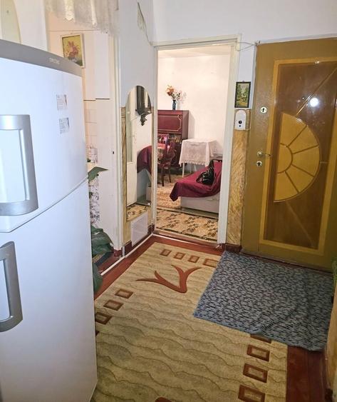 Apartament cu 2 camere decomandat, mobilat în Micro 20