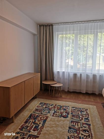 Apartament cu 2 camere decomandat în Exterior Vest