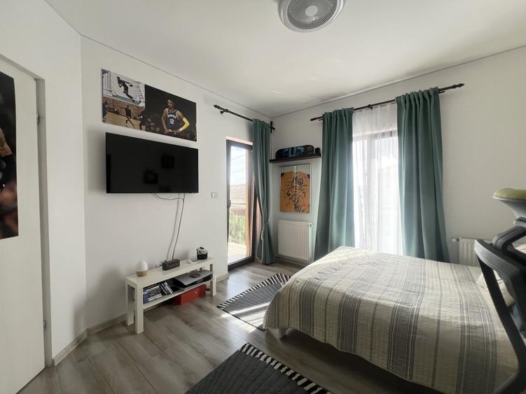 Duplex cu 4 camere cu Canalizare în Chișoda
