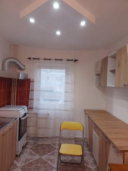 Apartament cu 2 camere, mobilat în Nord-Est