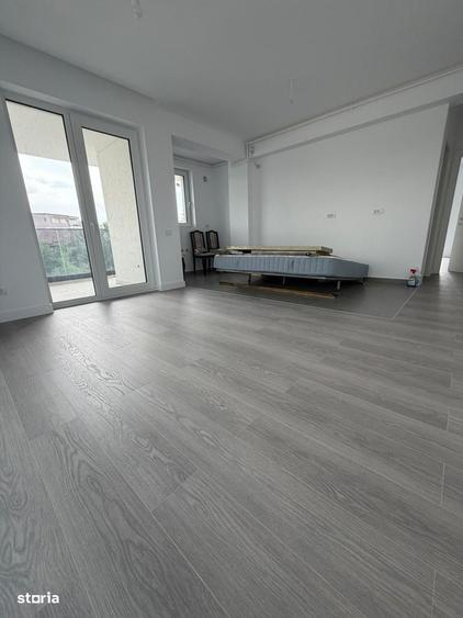 Apartament cu 3 camere decomandat în Fundeni