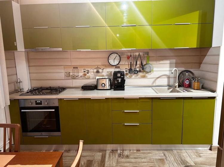 Apartament cu 2 camere decomandat, mobilat în Sebastian