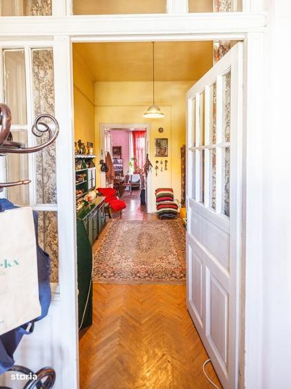 Apartament cu 4 camere în Ultracentral