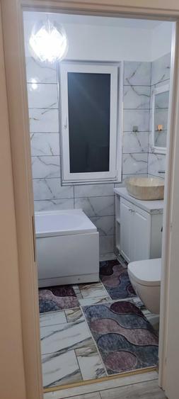 Apartament cu 2 camere semidecomandat în Florești
